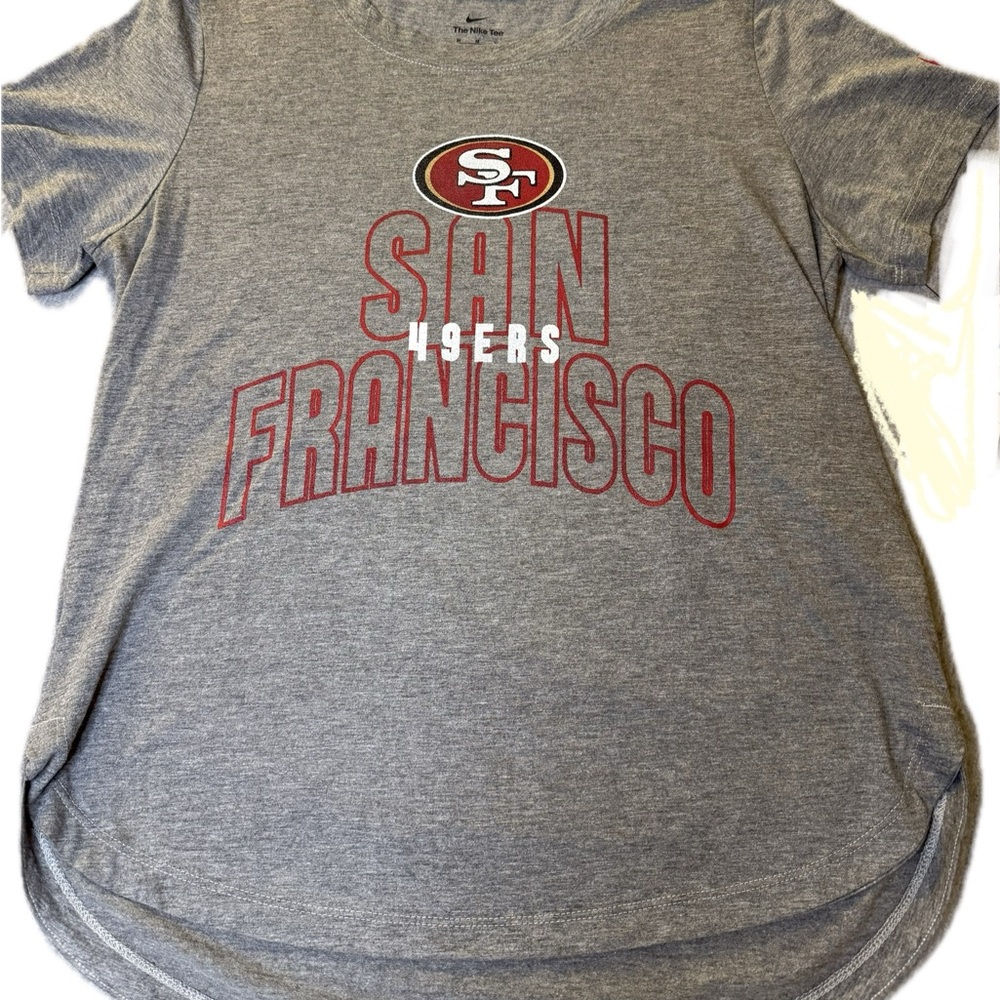 Nike Heather Gray T-Shirt